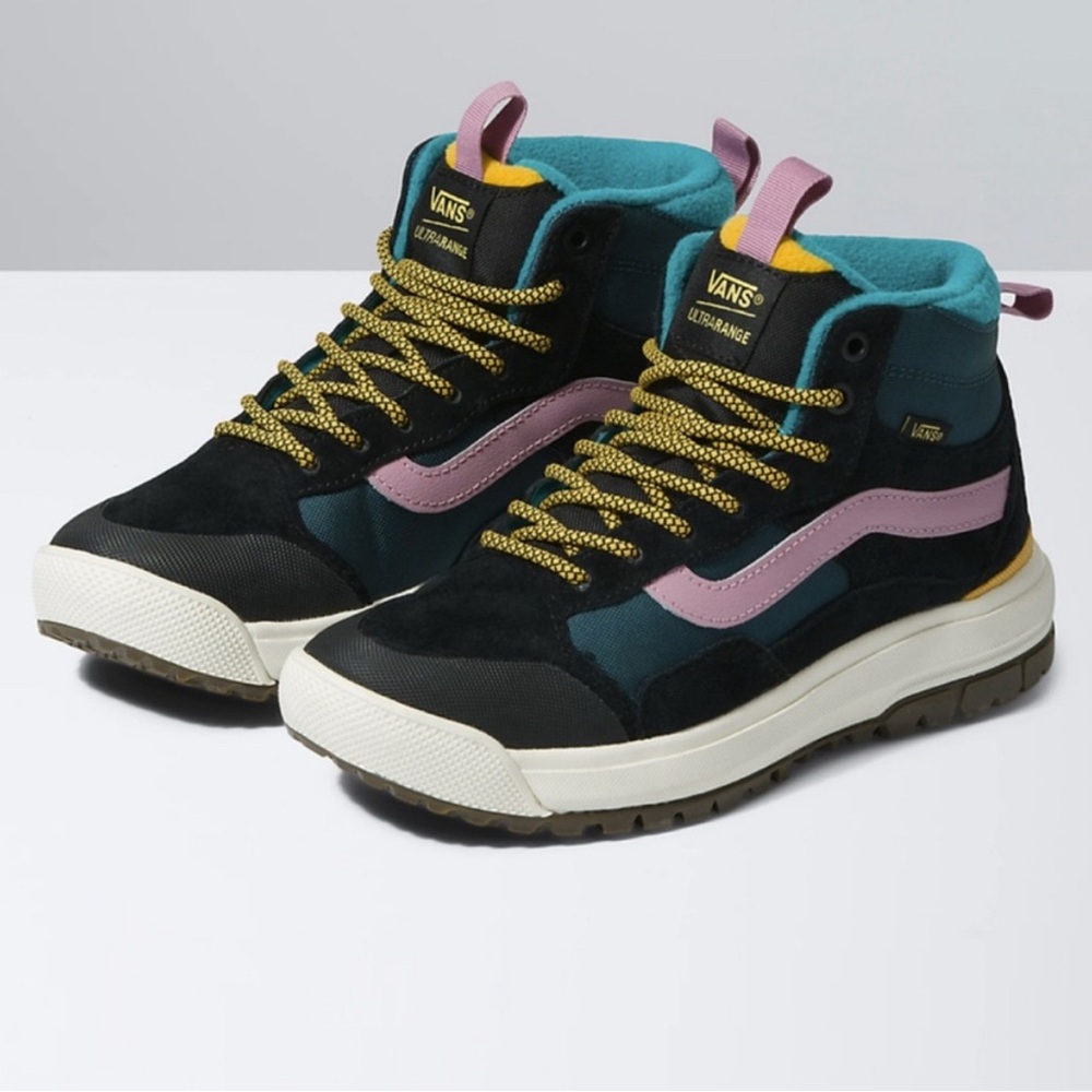 Vans UltraRange EXO Hi MTE-1 - Women’s size 7.5